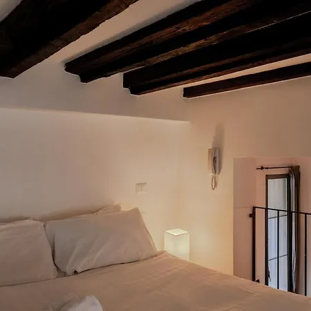 M28 Urban Loft Navigli Milán